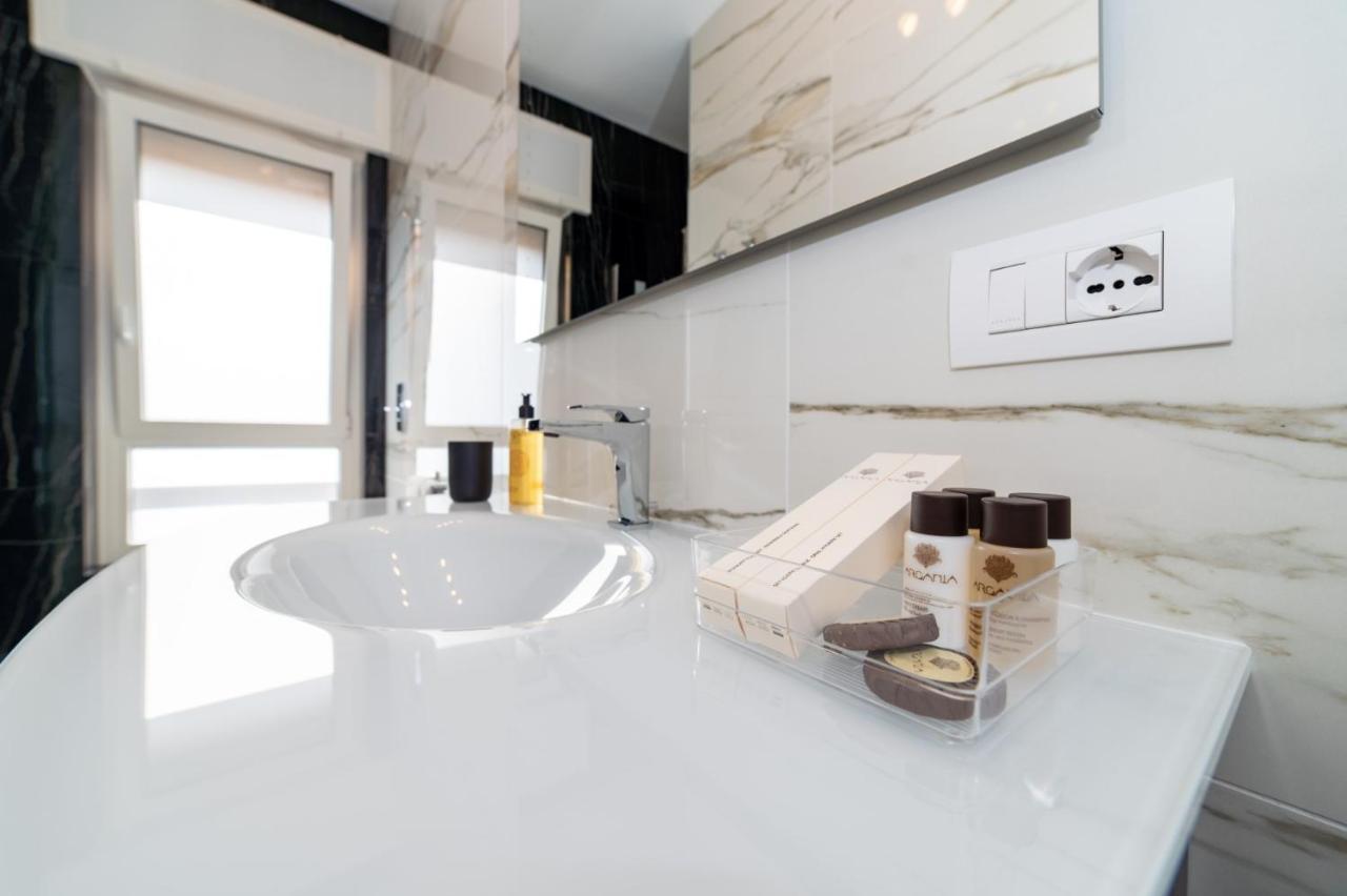 Les Suites Di Adi Apt Bari Exterior foto